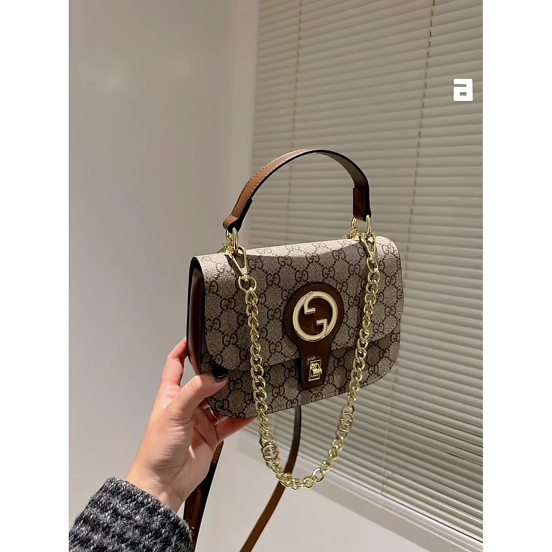 GC497 Gc Blondie top-handle Bag / 9″W x 6″H x 4.3″D