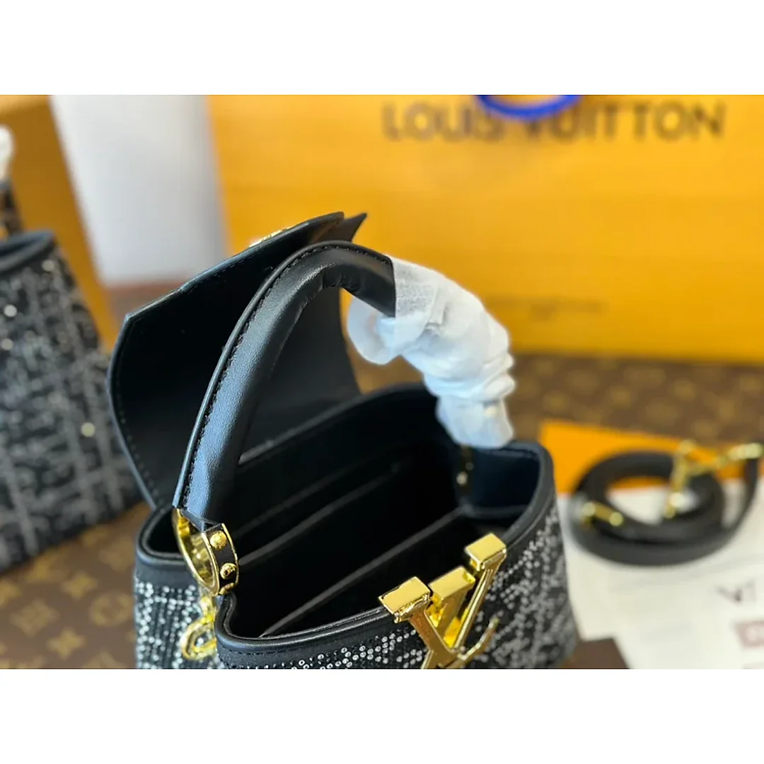 Louis Capucines new arrival bag