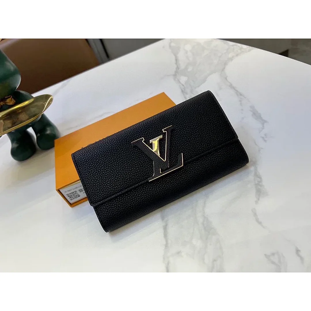 L Capucines men wallet size:20*11*2.5 cm