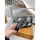 Louis new arrival TWIST bag size?3 * 16 cm