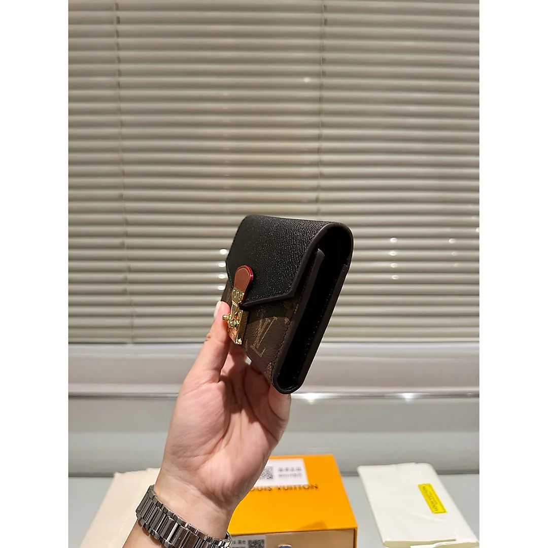 Louis new arrival wallets