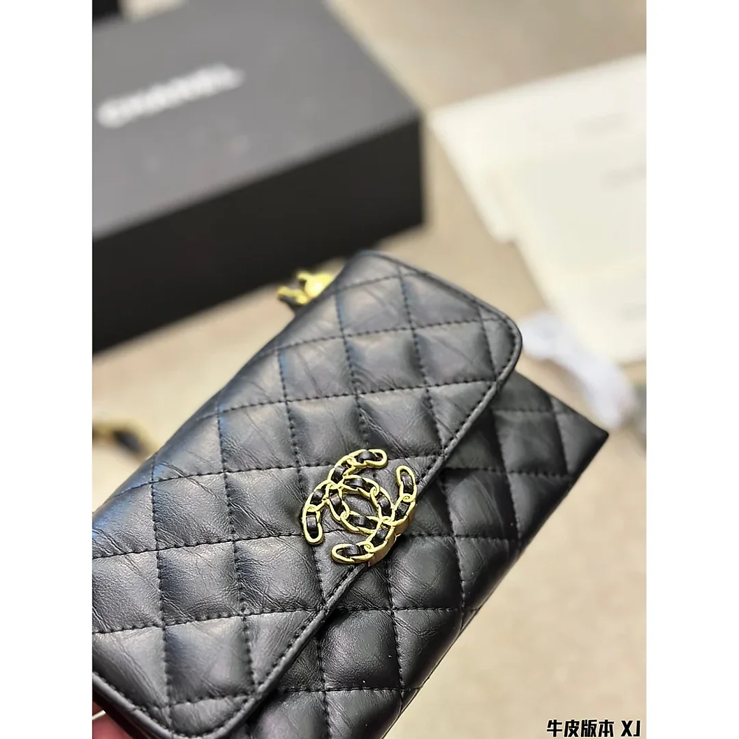 cc Vintage 23k new arrival bag size :19*13 cm