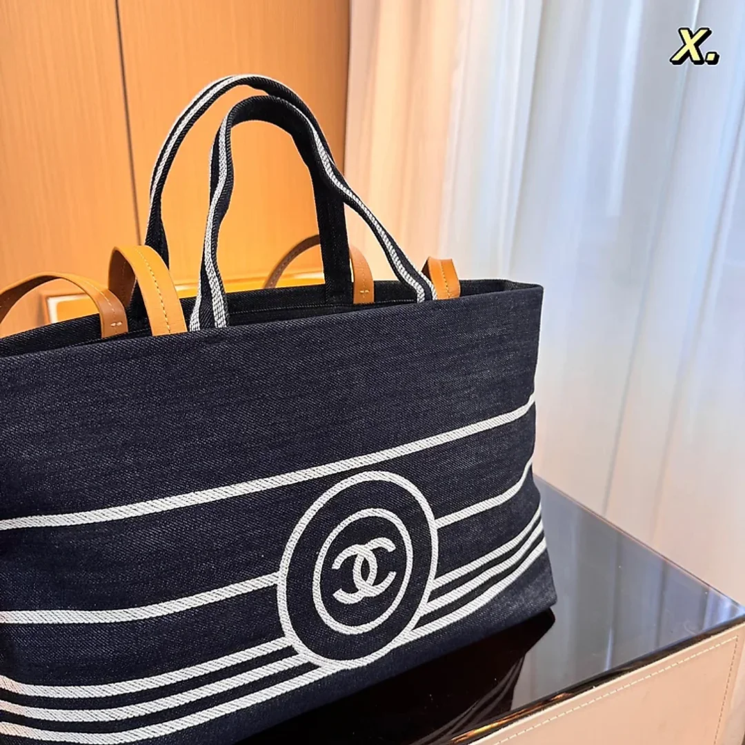 cc new arrival tote bag size: 35*15*25cm