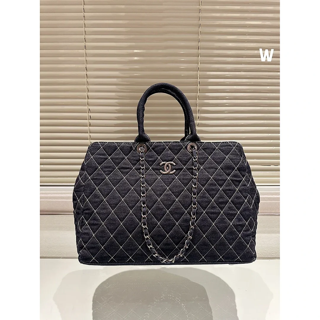 CC Vintage tote bag size 39 * 28cm