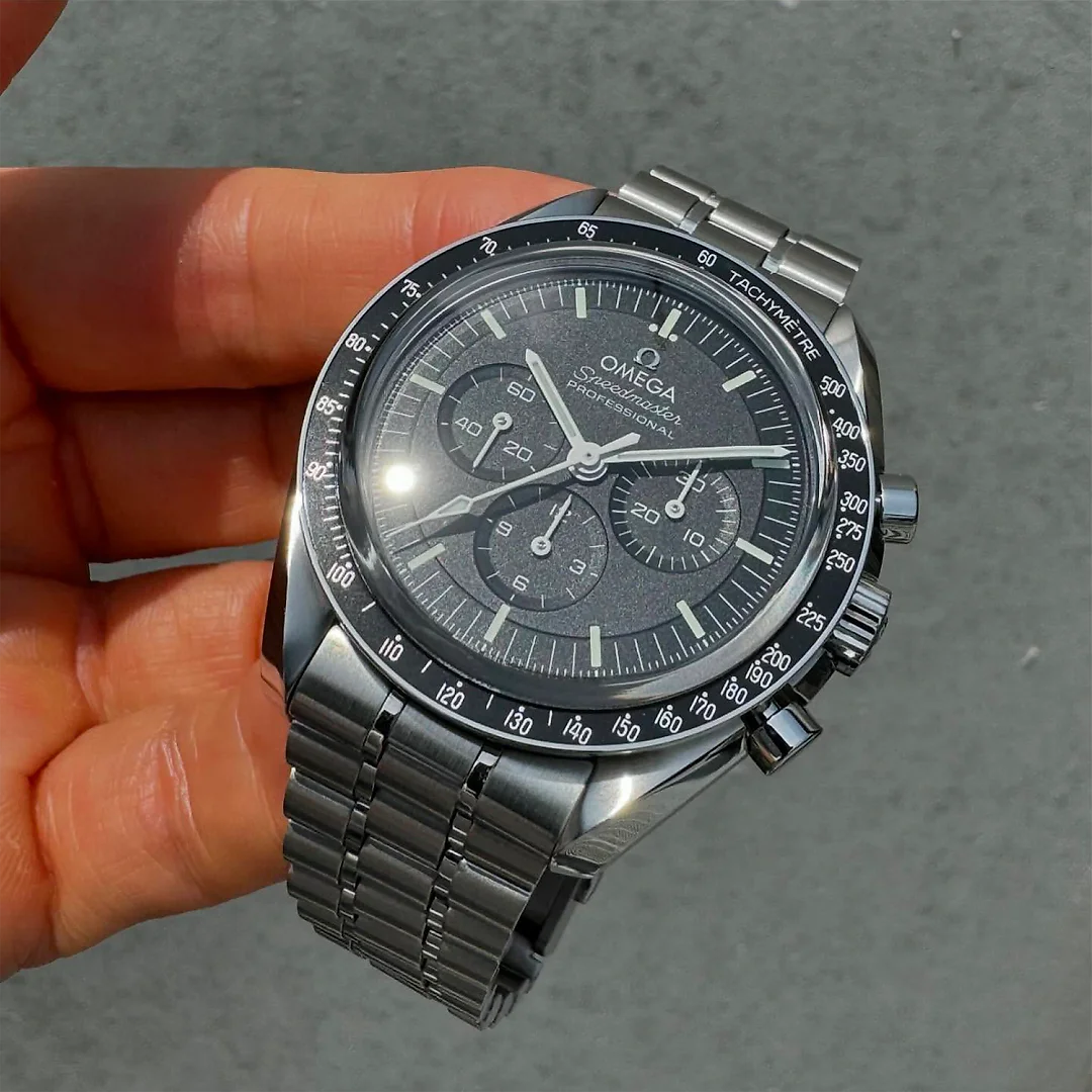Speedmaster Moonwatch Professional 42 mm, steel on steel – 310.30.42.50.01.002 – Watch – Free Shipping | Minimalist & Luxury Design | Perfect Gift for Him