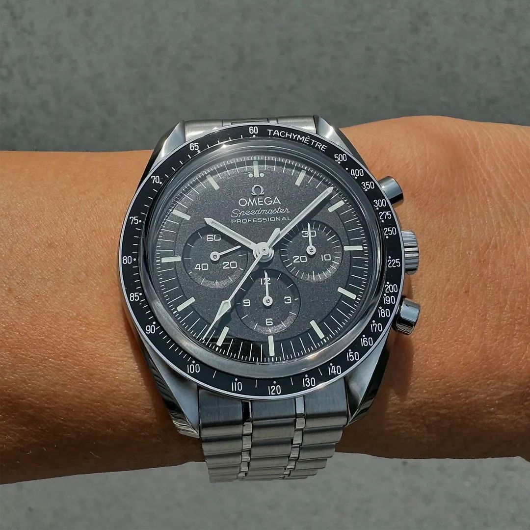 Speedmaster Moonwatch Professional 42 mm, steel on steel – 310.30.42.50.01.002 – Watch – Free Shipping | Minimalist & Luxury Design | Perfect Gift for Him