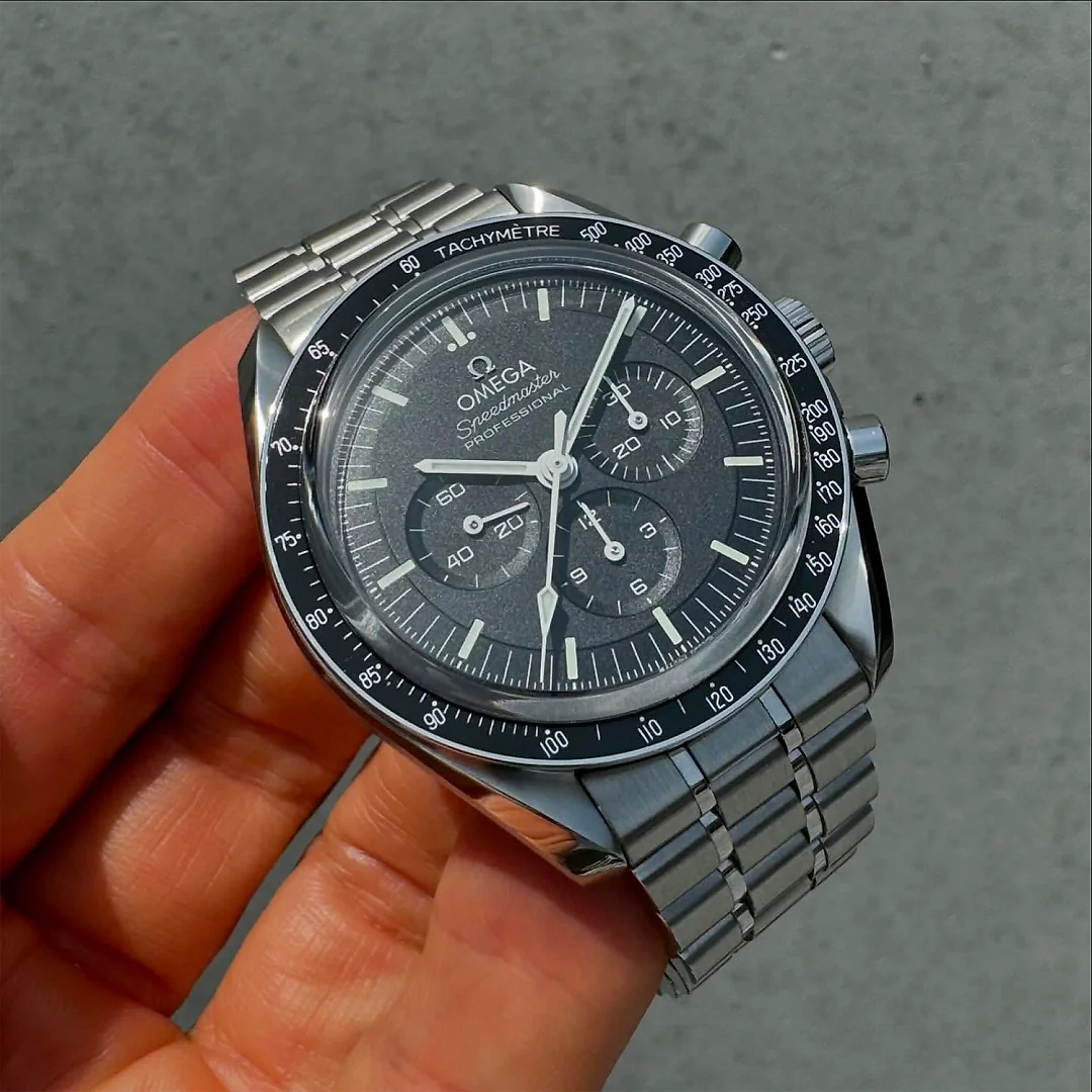 Speedmaster Moonwatch Professional 42 mm, steel on steel – 310.30.42.50.01.002 – Watch – Free Shipping | Minimalist & Luxury Design | Perfect Gift for Him