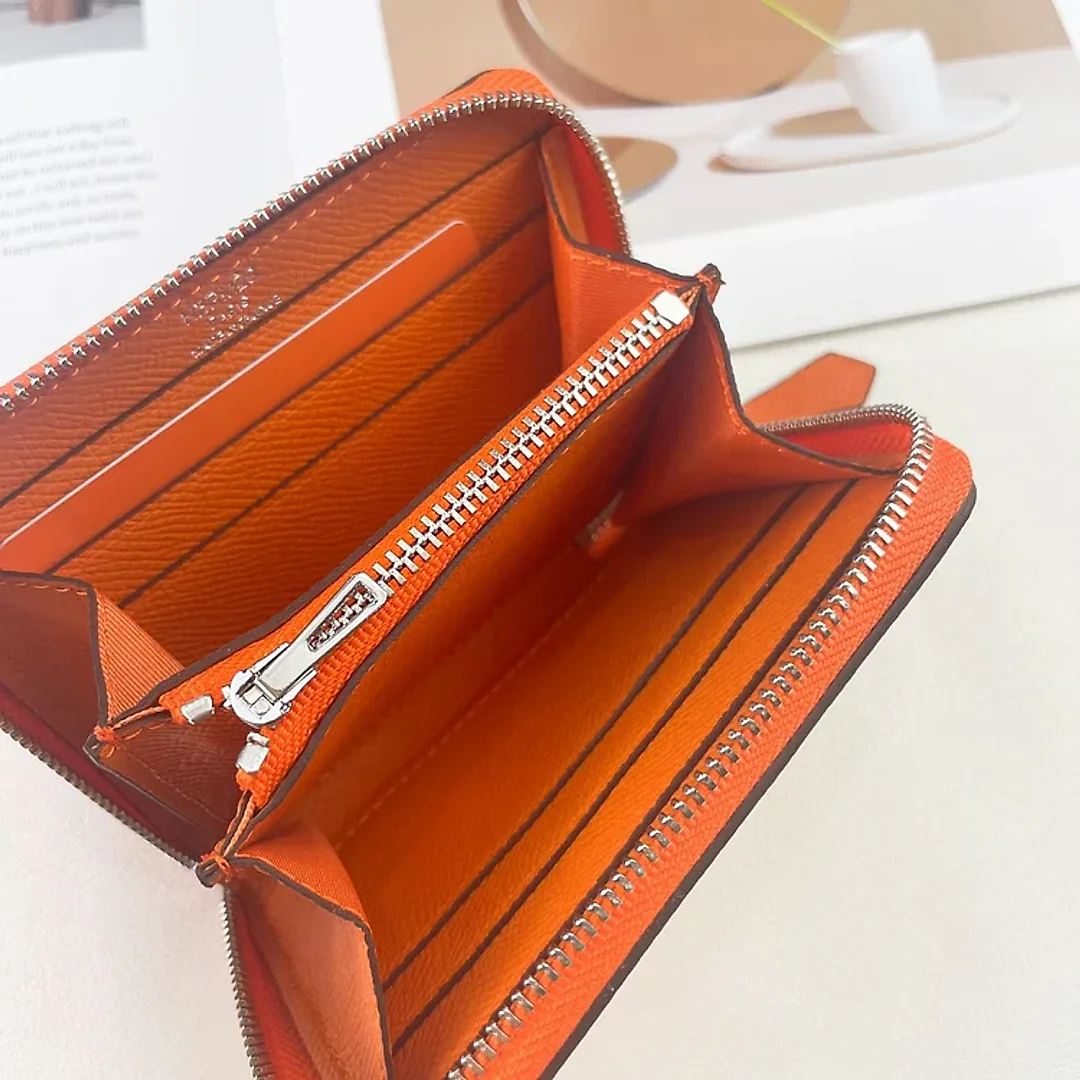 H Silk’in Empson-Barenia leather wallets size : 9.5 x 11.5 cm