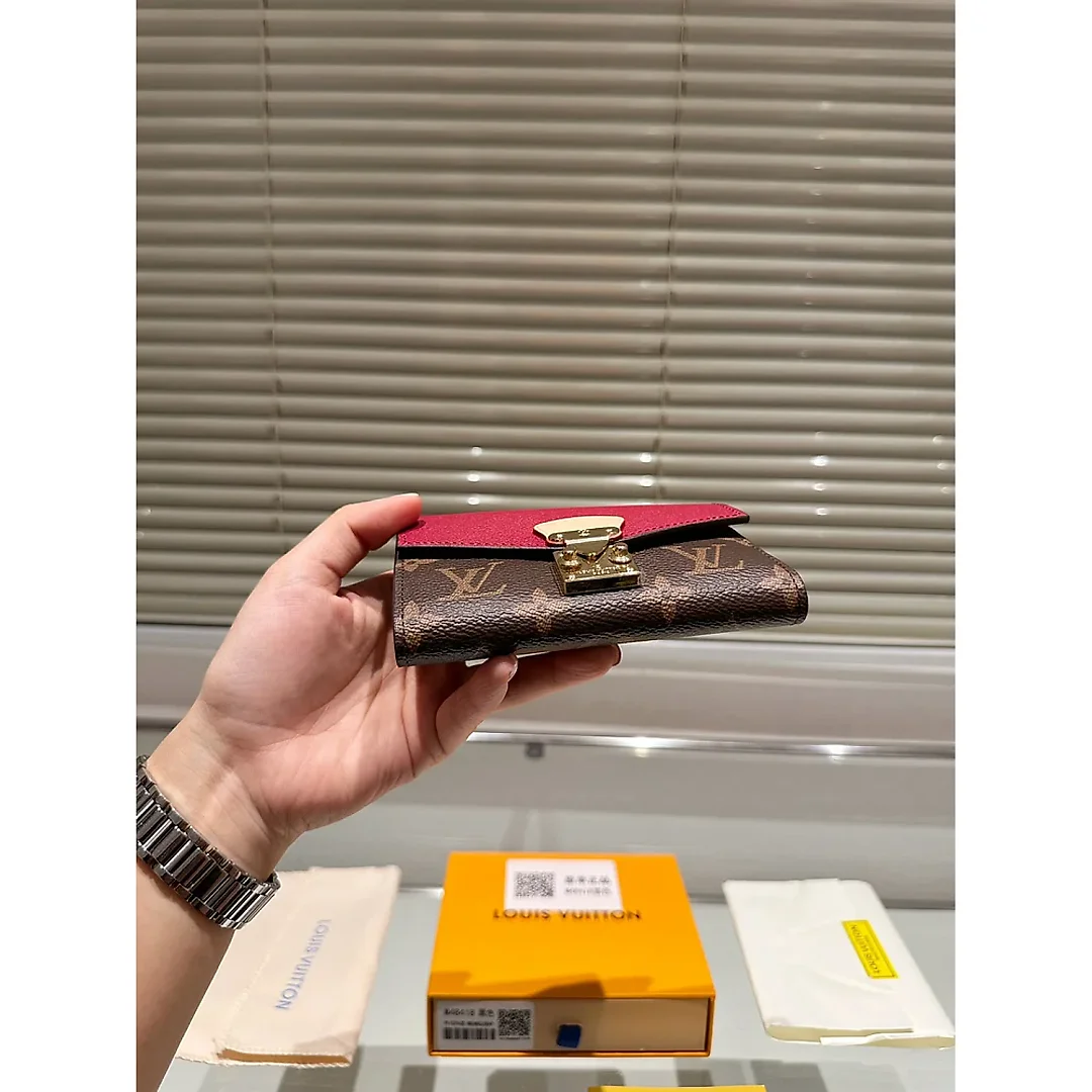 Louis new arrival wallets