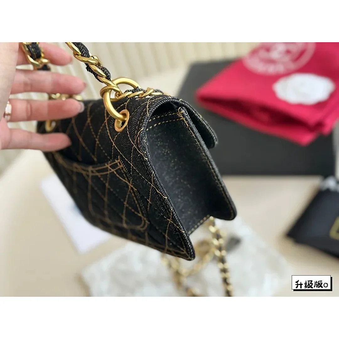 CC new arrival 23s denim bag size: 19*14 cm