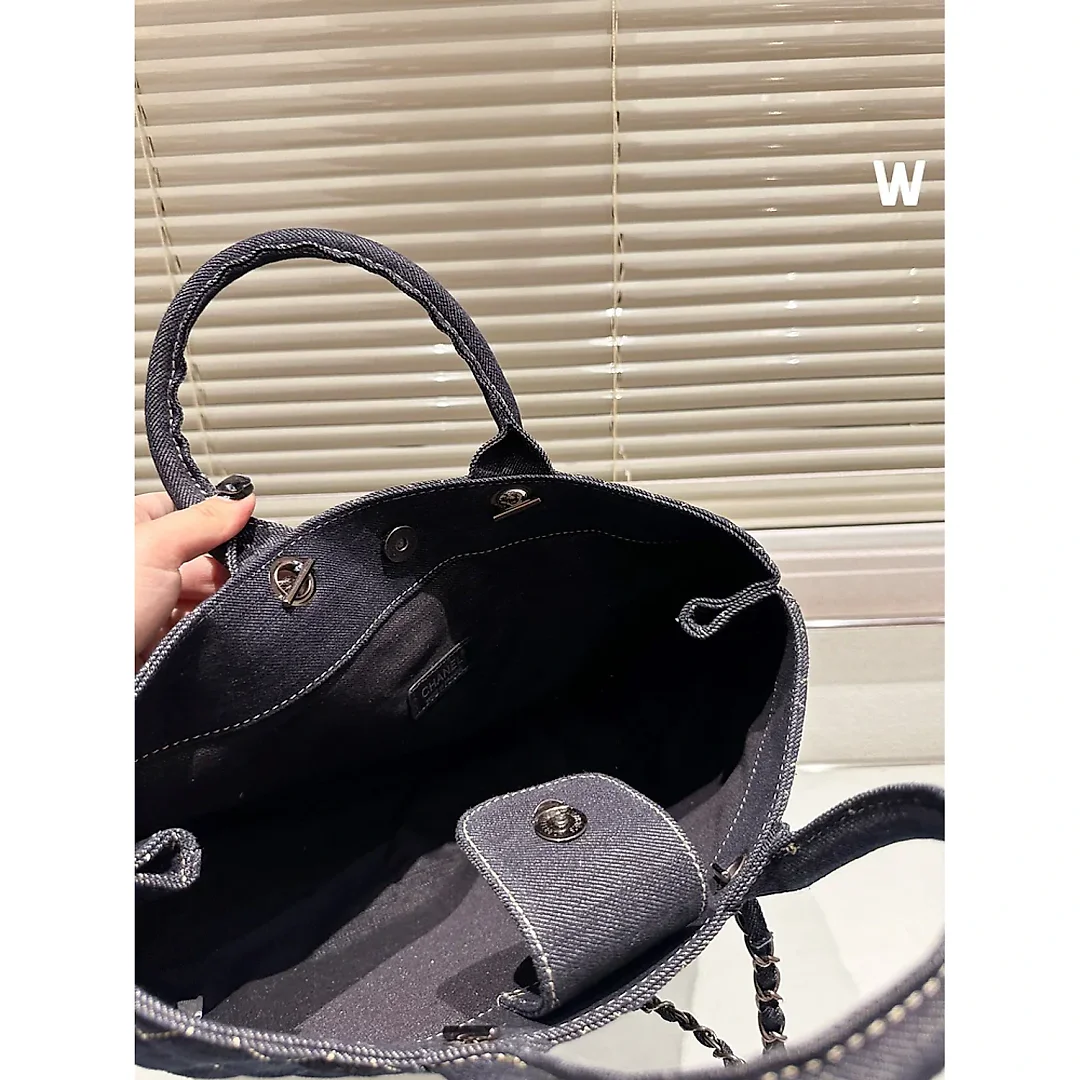 CC Vintage tote bag size 39 * 28cm