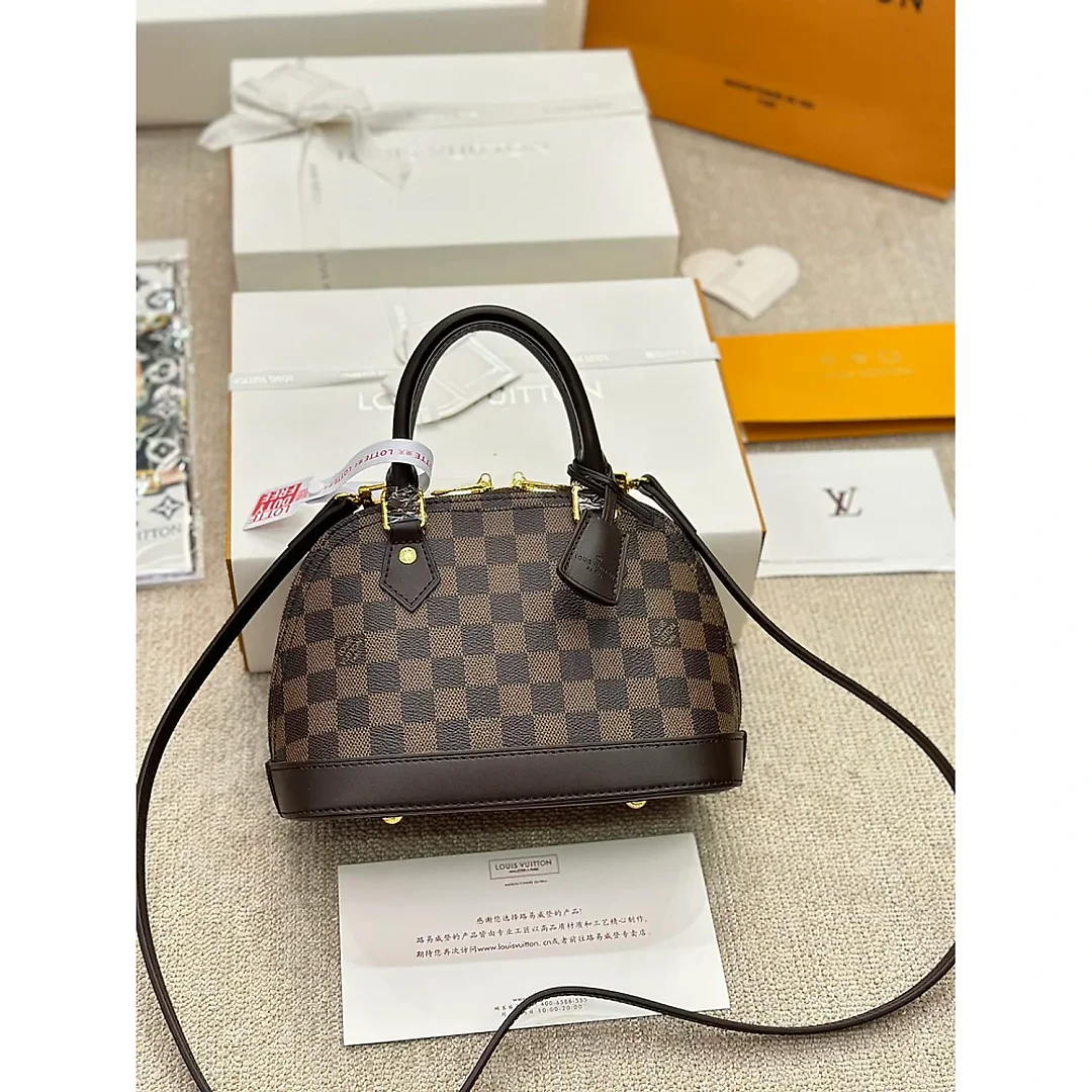 l alma bb new arrival bag size: 24×18cm