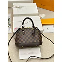 l alma bb new arrival bag size: 24×18cm