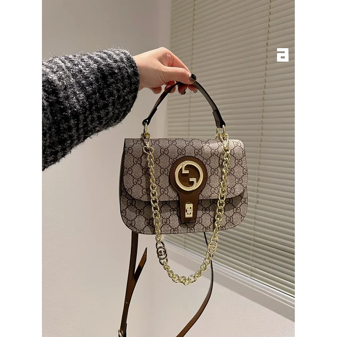 GC497 Gc Blondie top-handle Bag / 9″W x 6″H x 4.3″D