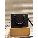 Louis Fall Capsule tote bag size ; 25cm