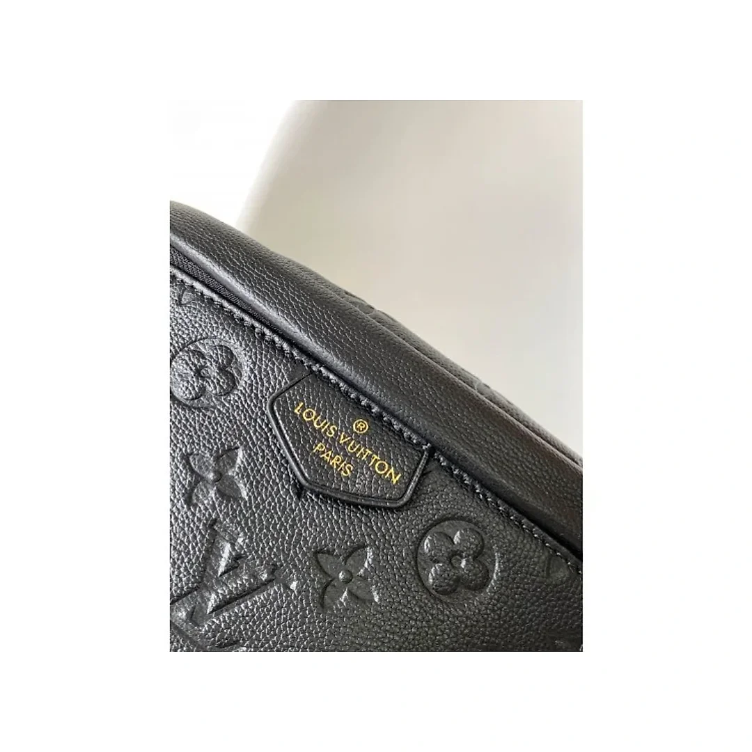 Model: M44836 M44812 belt bag Size: 37*14*20cm