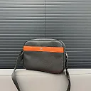 H crossbody bag Men size: 24 x 17 cm
