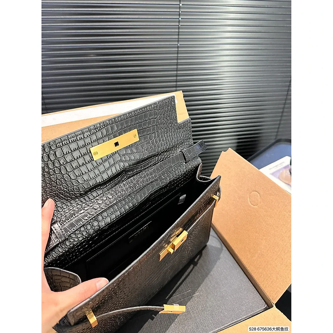 Y new arrival Manhattan bag size: 29 * 22 cm
