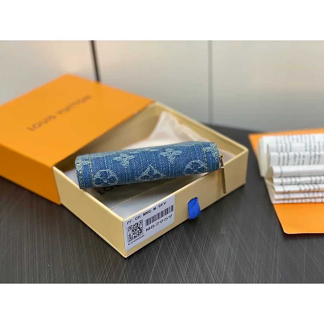 Louis new arrival Zippy Monogram denim wallet size: 11*8.5*2cm
