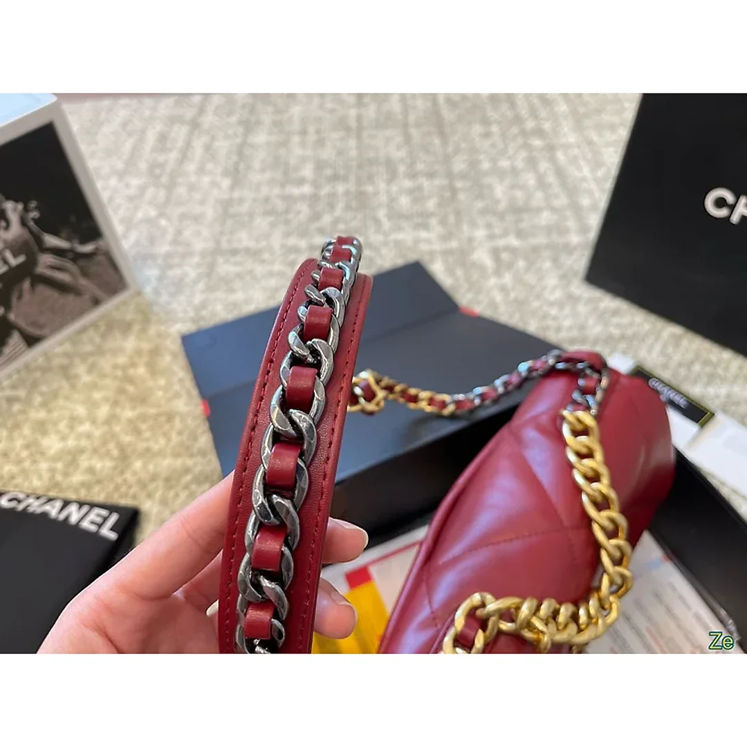 CC 19bag new arrival women bag size : 25*16 cm