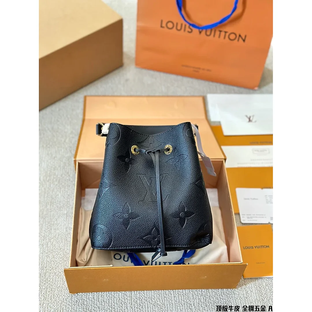 Louis 2024 Neonoe bb bag size: 20 cm