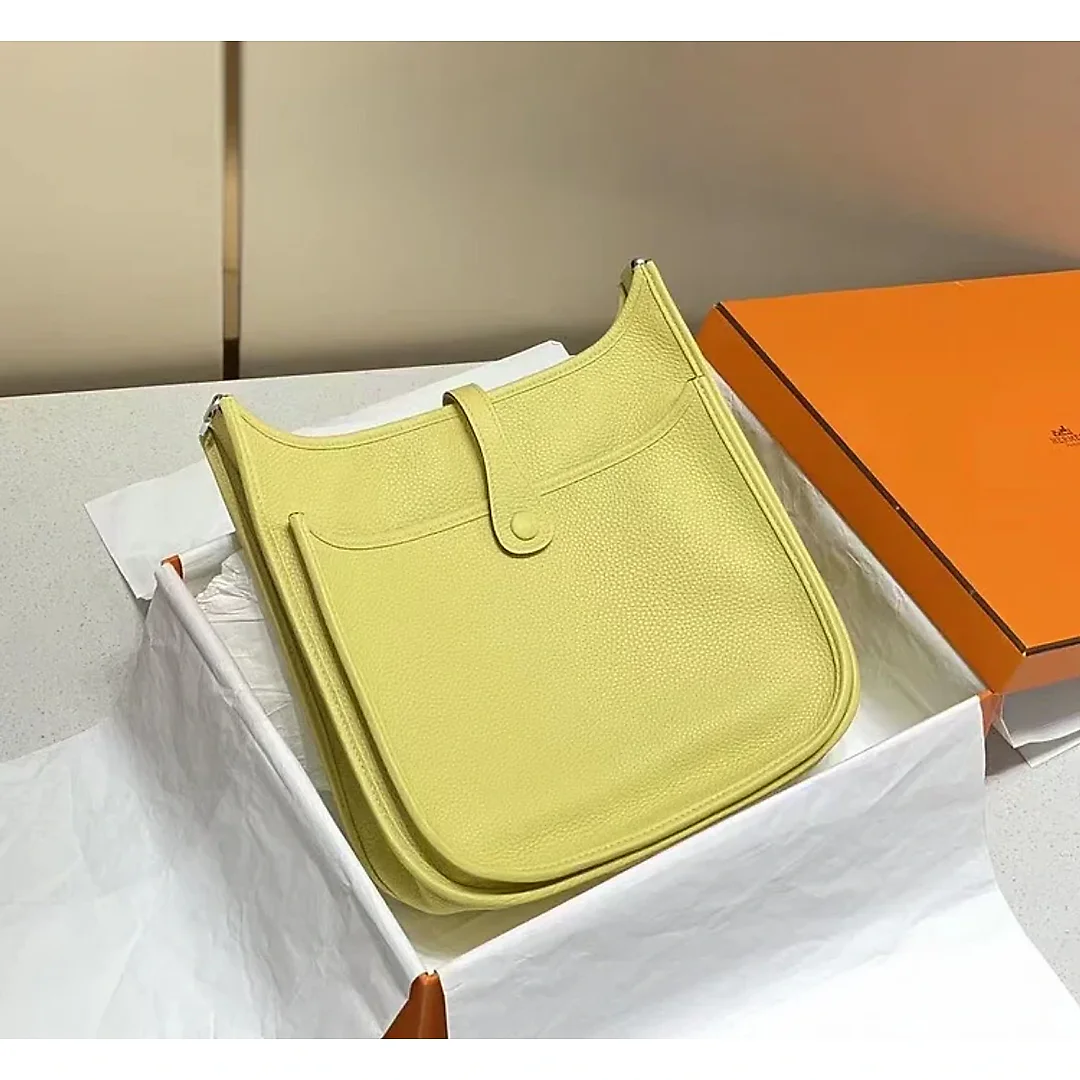 H Evelyne29 new arrival 03 size : 29*30 cm