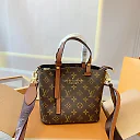 Louis new arrival tote bag size: 25 cm