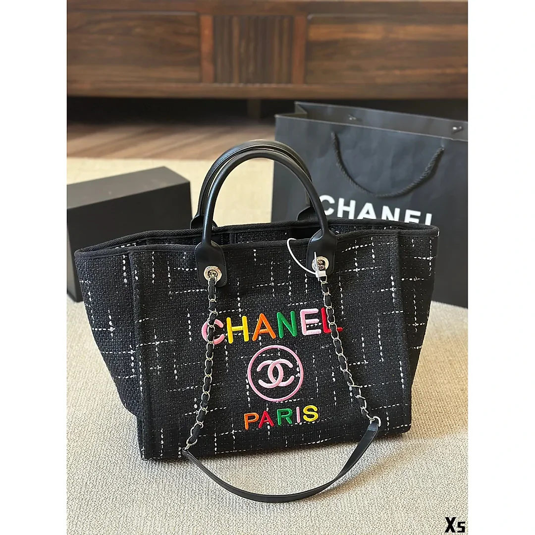 cc new arrival tote bag size : 37*32 cm
