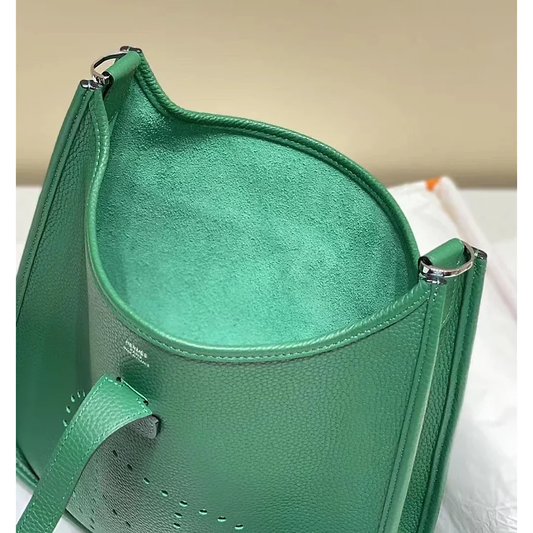 H Evelyne29 new arrival 04 size : 29*30 cm