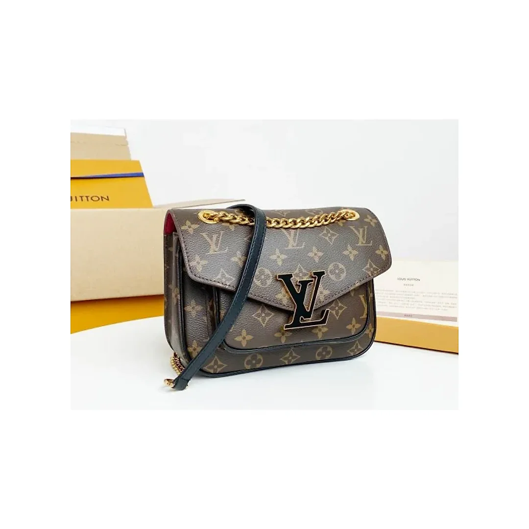 Model: M45592 size : 24 x 17 x 12 cm