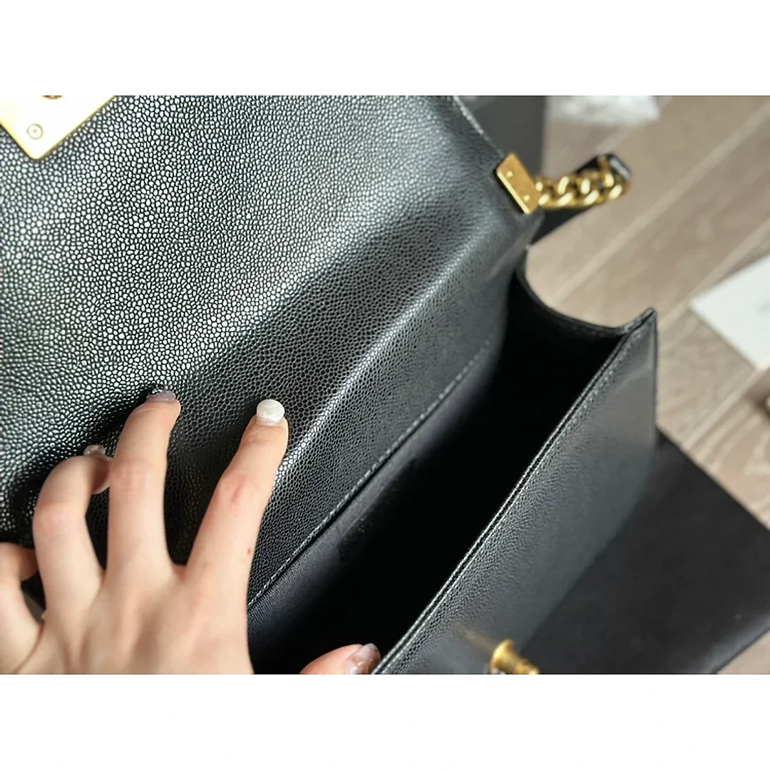 CC  leboy20ss 25*15cm Caviar leather