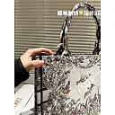 D book tote new arrival bag