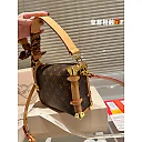Louis new arriva Side trunk bag size : 23*16 cm