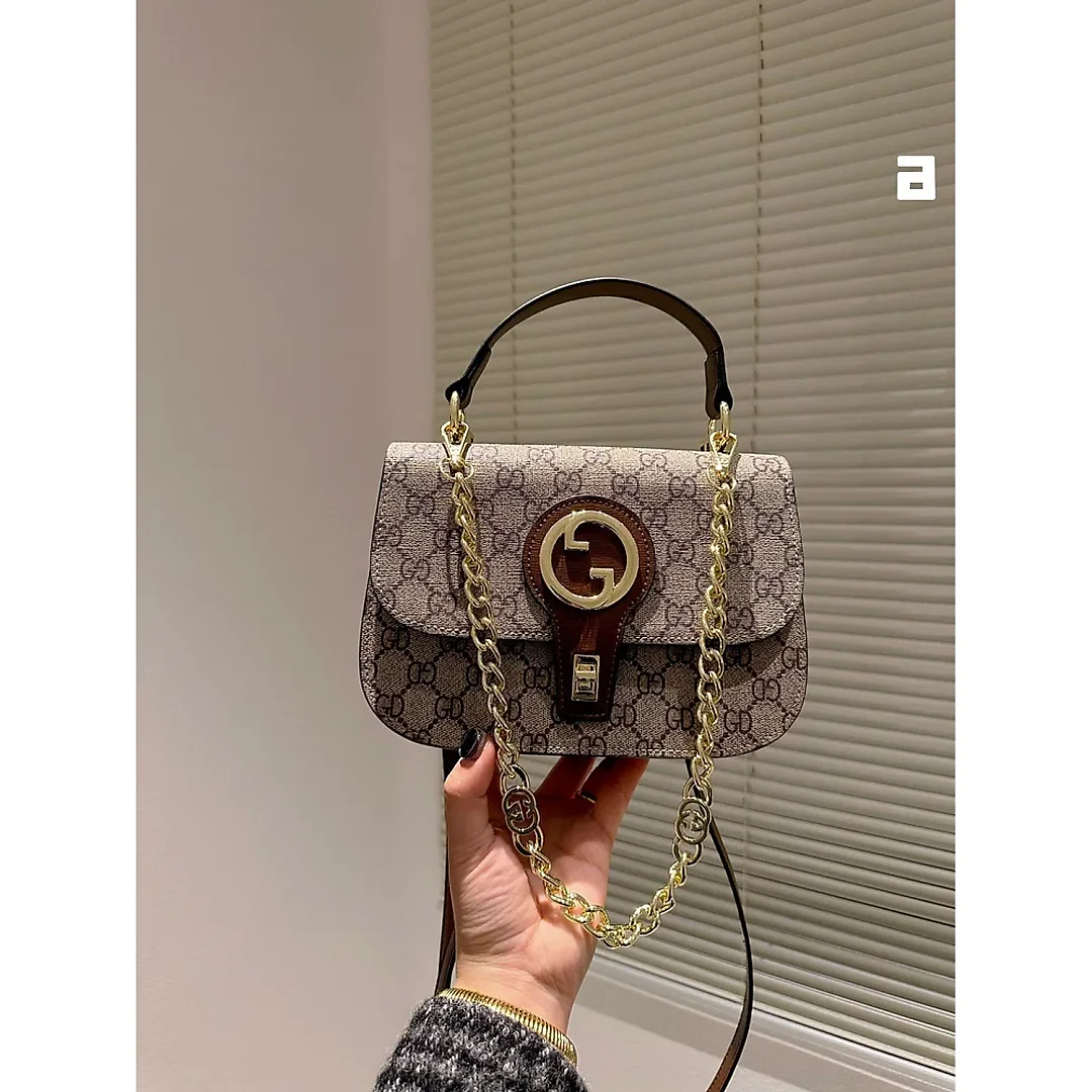 GC497 Gc Blondie top-handle Bag / 9″W x 6″H x 4.3″D