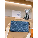 Louis new arrival denim bag size : 24 * 14 cm