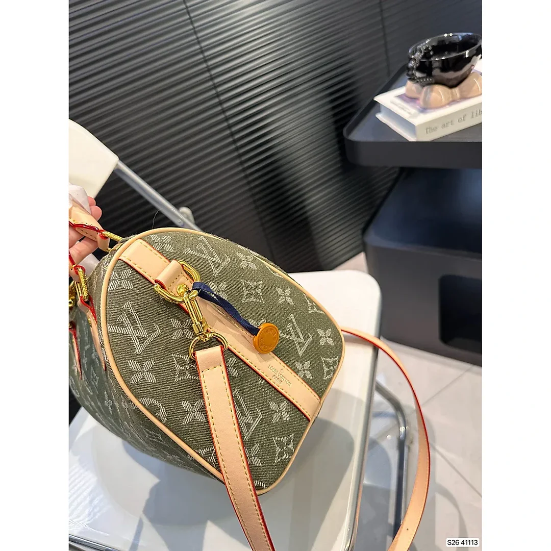 Louis new arrival speedy 25 denim bag size: 25 * 19  cm