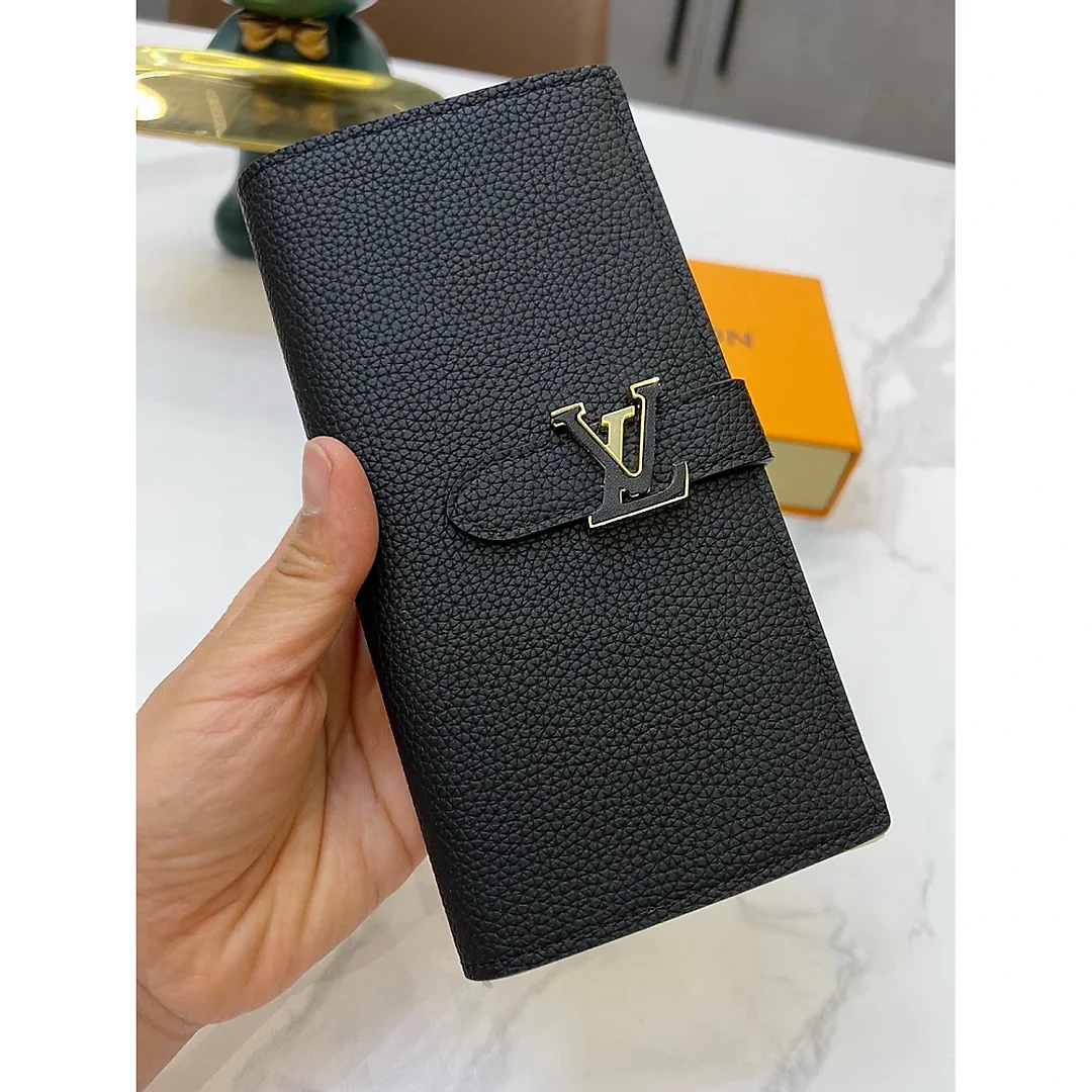 Louis new arrival Taurillon Capucines wallet size: 10*19*1.7cm