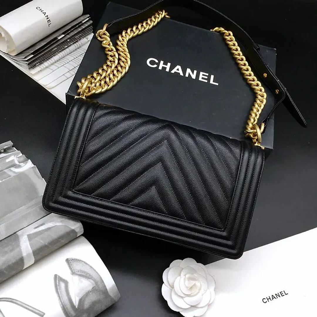 CC 25.5cm Boy Handbag Black Grained Calfskin Gold Tone Metal Caviar leather