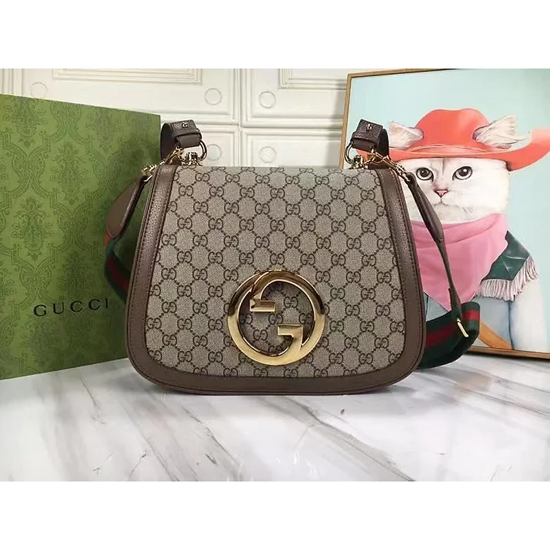 GC439 Blondie Medium Shoulder Bag / 11.4″W x 8.7″H x 2.8″D