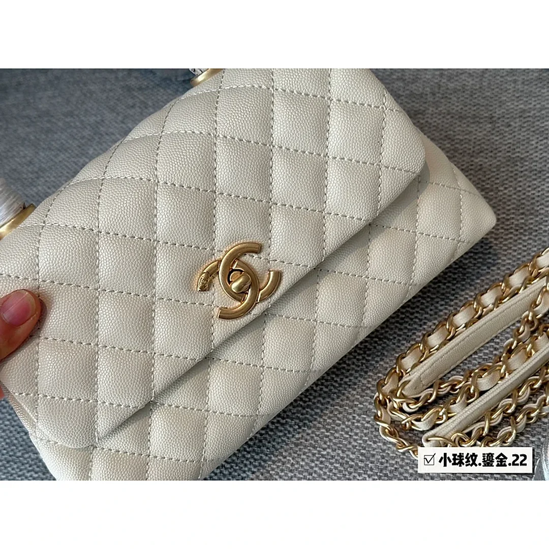 CC new arrival coco handle caviar leather size : 23*13cm