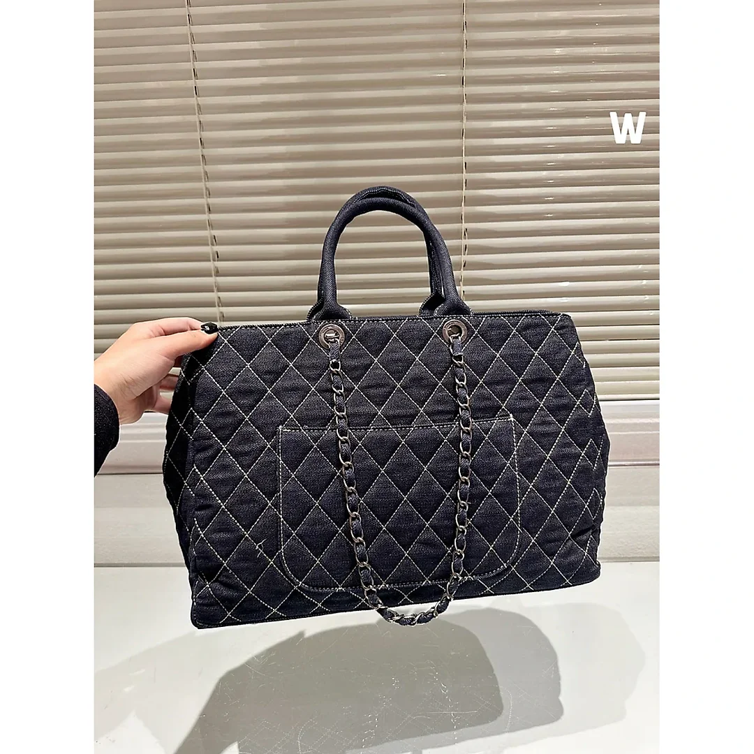 CC Vintage tote bag size 39 * 28cm