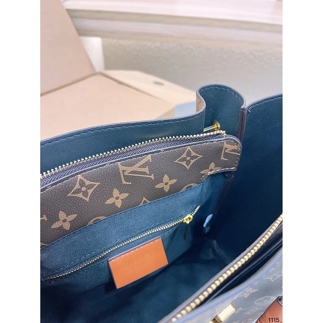 Louis new arrival tote bag size : 26*27 cm
