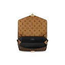 L hot sale Pochette Metis M44876