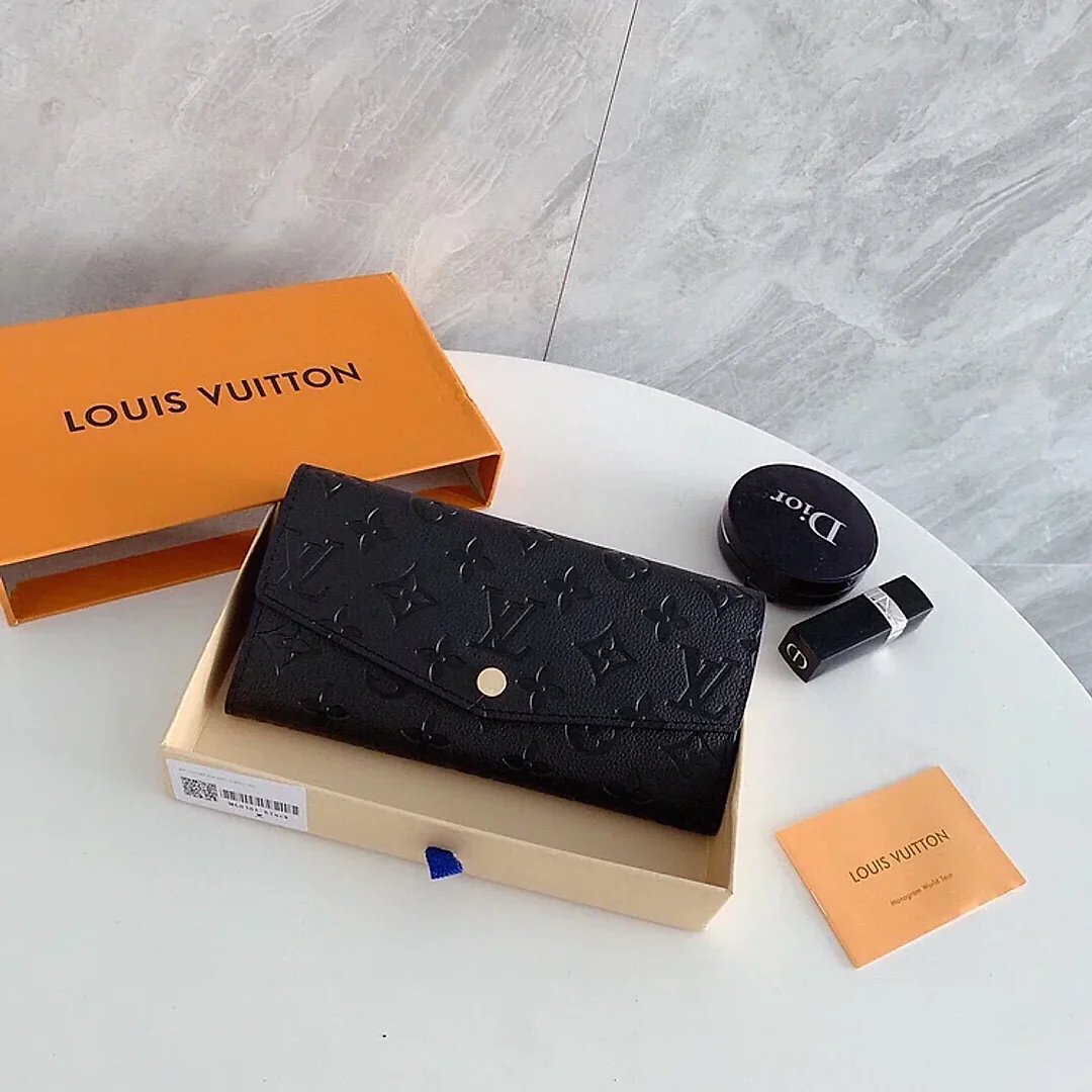 Louis new arrival wallet size;19×10 cm