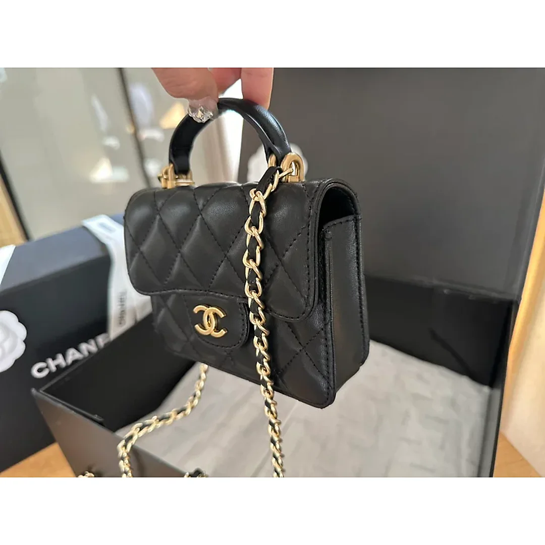 CC new arrival 24s mini bag size: 13*11 cm