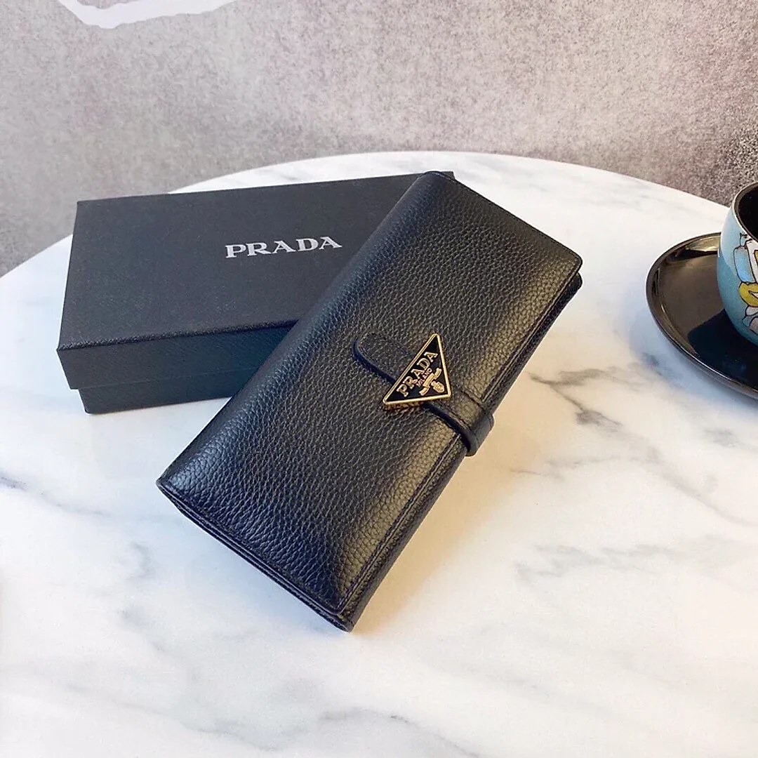 Pra new arrival wallet 01 size: 19×10 cm