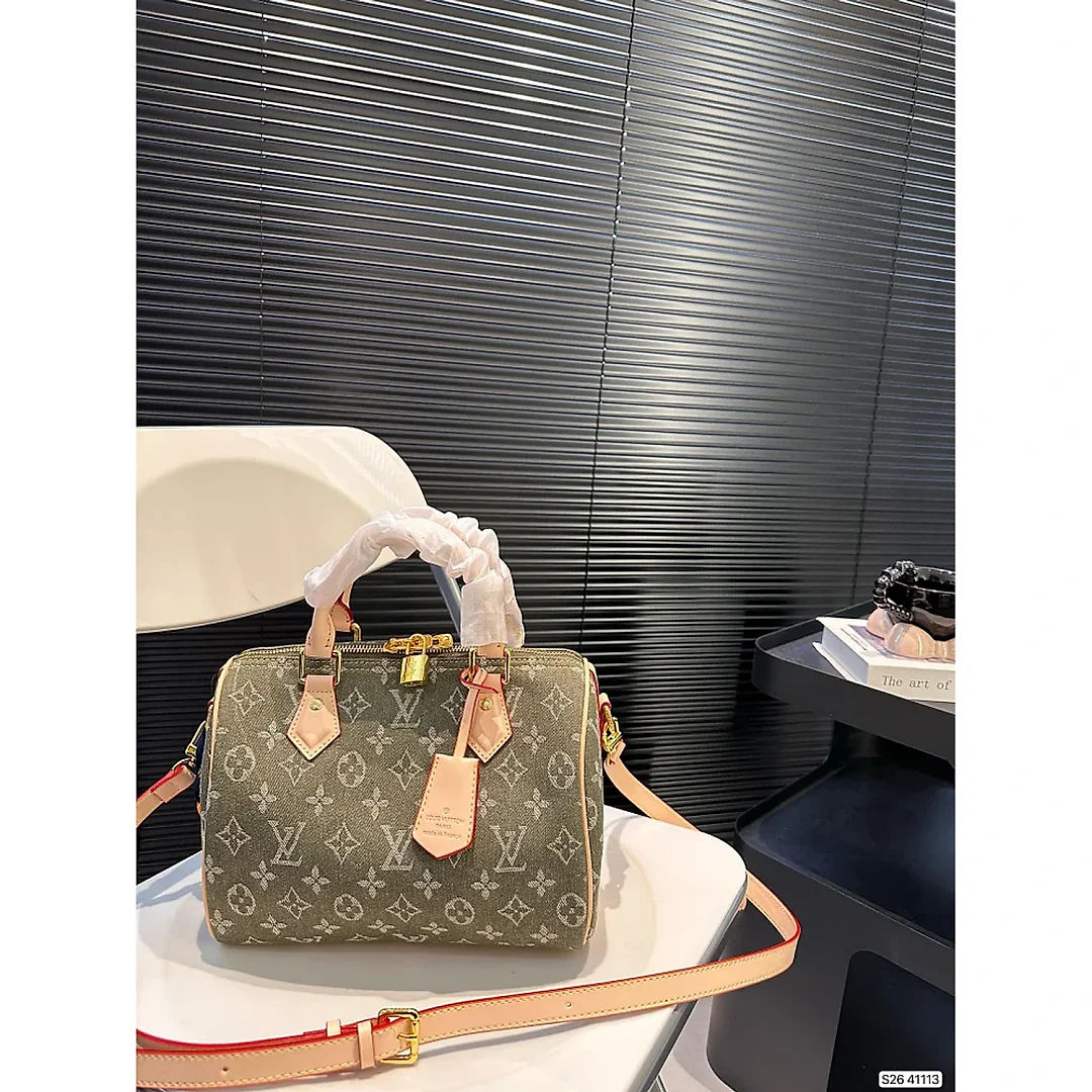 Louis new arrival speedy 25 denim bag size: 25 * 19  cm