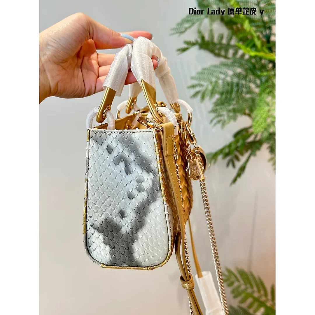 CD new arrival lady bag 02 size: 17cm