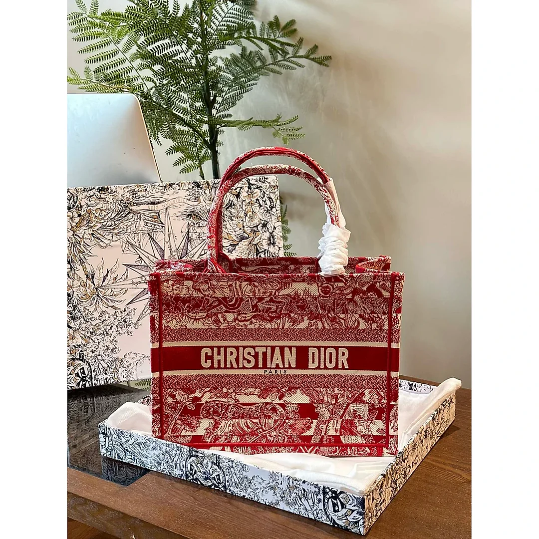 D new arrival tote bag size : 36 cm