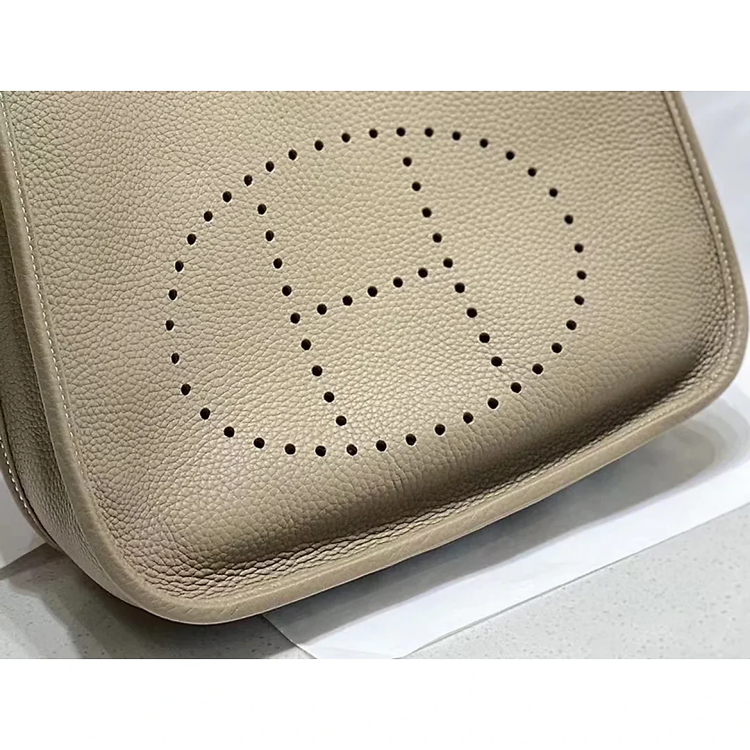 H Evelyne29 new arrival 07 size : 29*30 cm